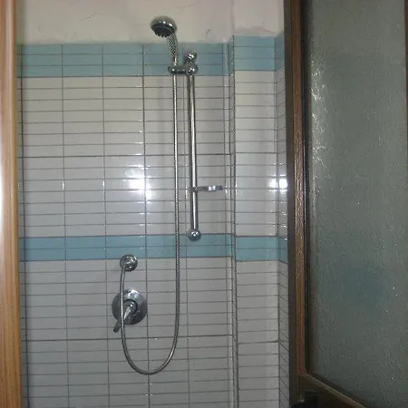 Otel Maxola's Dream